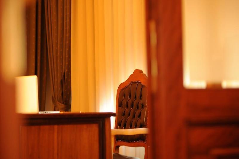 Capsis Bristol Boutique Hotel Thessaloniki Exterior photo